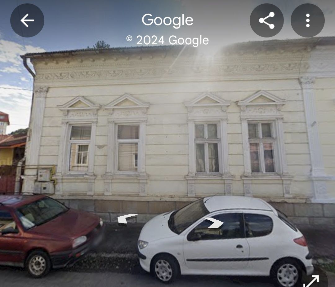 Vând casă cu 3 camere in zonă ultracentrală Dej
