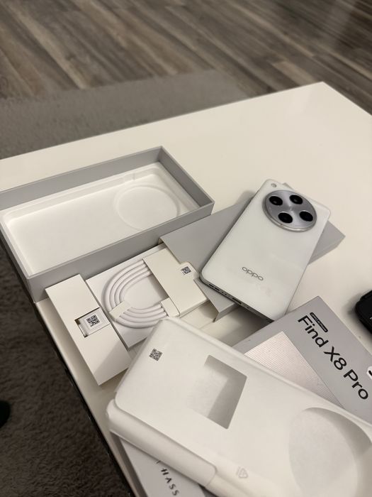 Oppo Find X8 Pro , nou la cutie !
