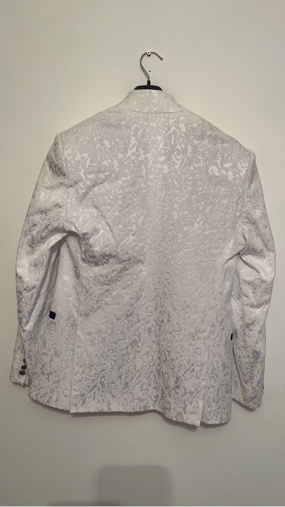 De vânzare costum de mire marimea 48