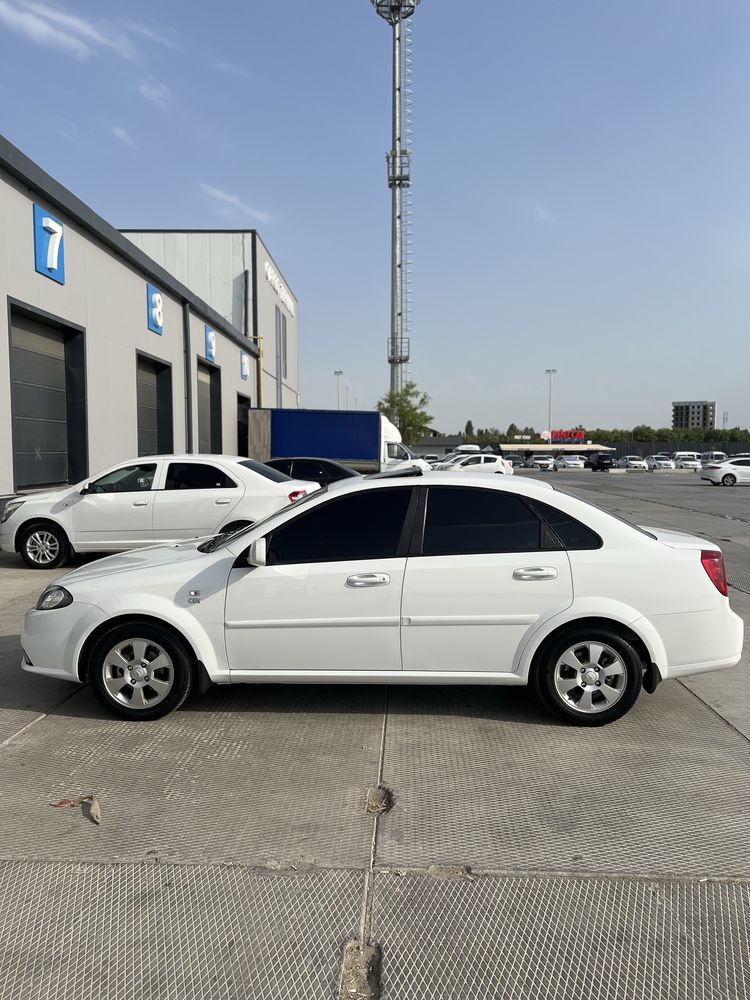 Lacetti Gentra 2022 3 pozitsiya