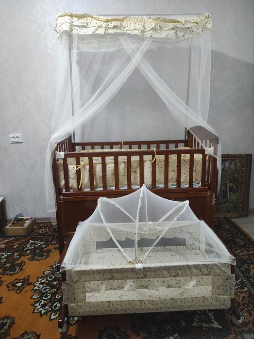 Детская кроватка