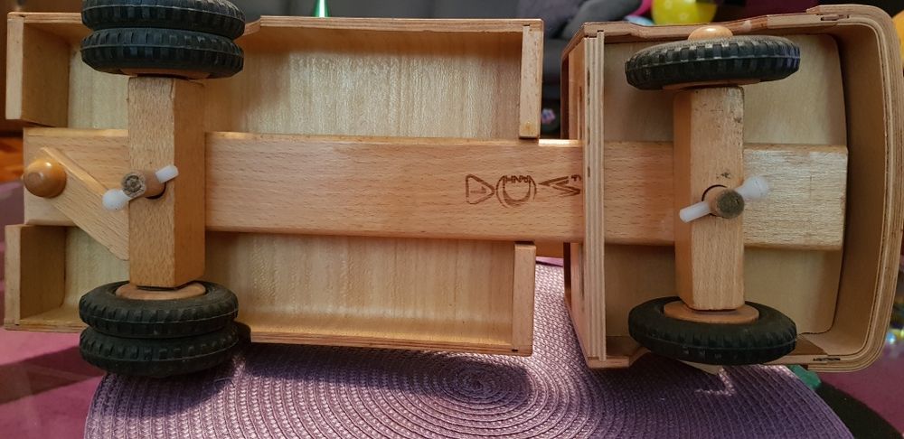 Masina de lemn Frobel