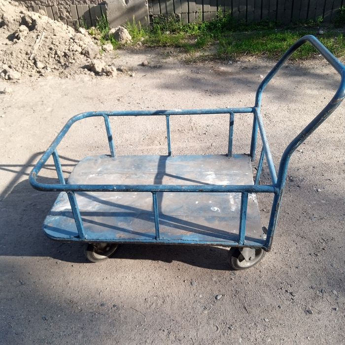Тележка тачка легкая и почти новая.
