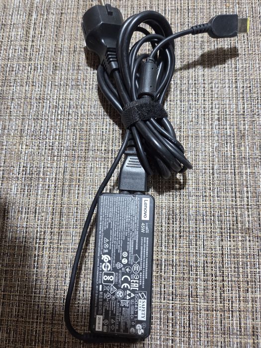 Зарядно за лаптоп Lenovo 45 W