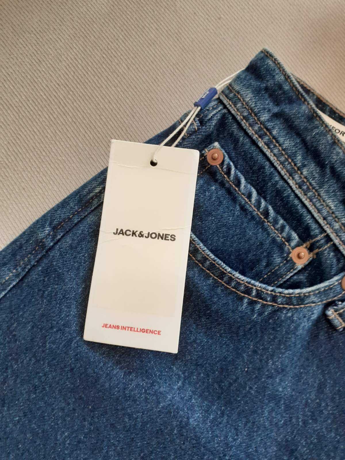 Мъжки дънки Jack and Jones размер 32 -  неизползвани.