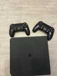 PS4 Slim versiune de 1TB + 2 controllere originale