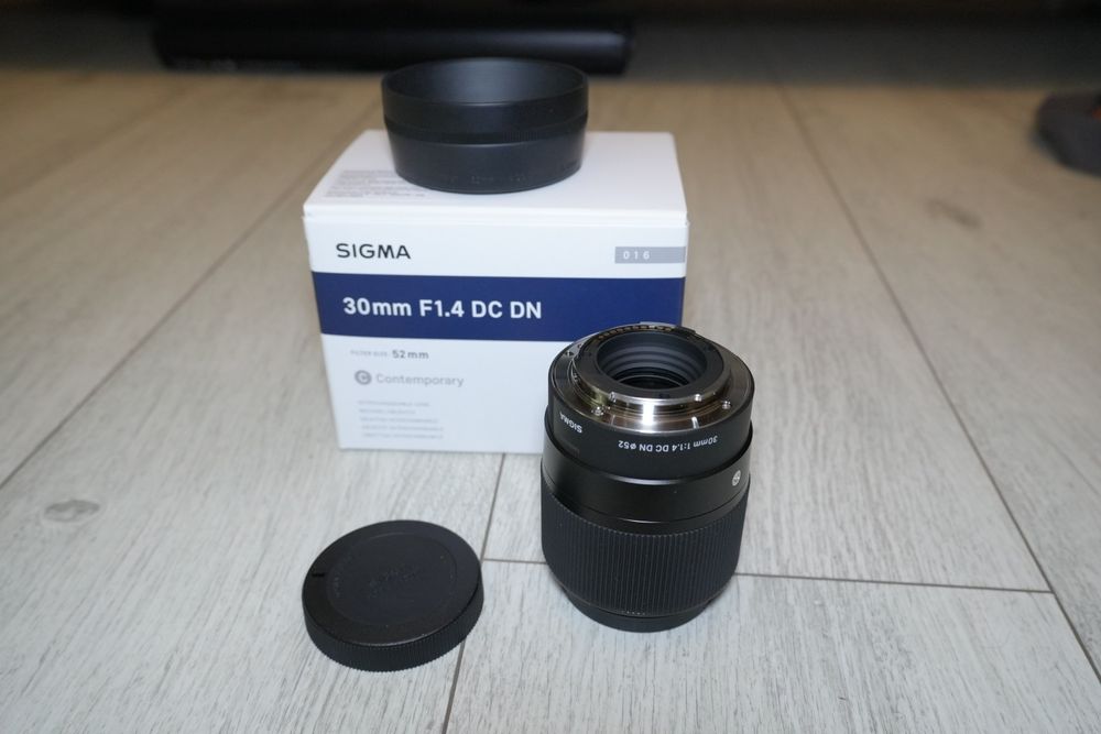 Sigma 30mm F1.4 prindere Sony E, ca nou