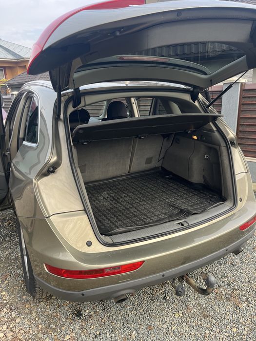 Vand Q5 2.0benzina an2008