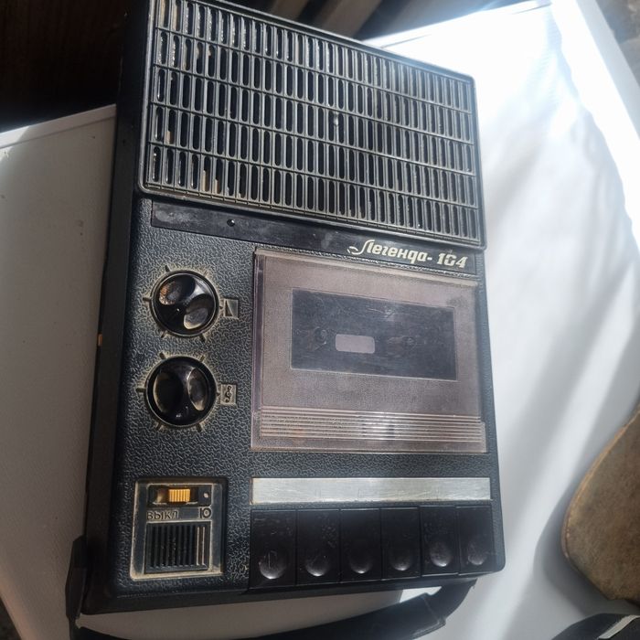 Продам магнитофон Легенда