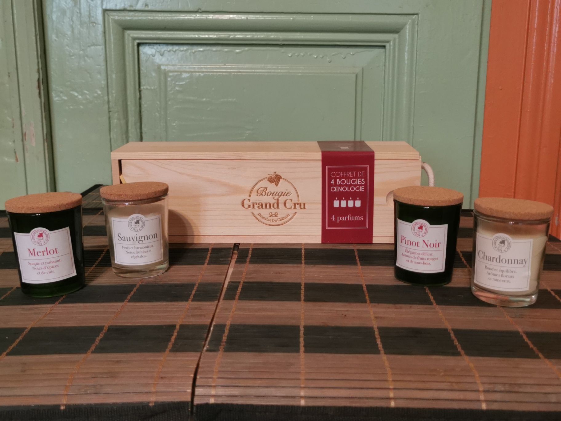 Vând lumânări parfumate Bougie Grand Cru set