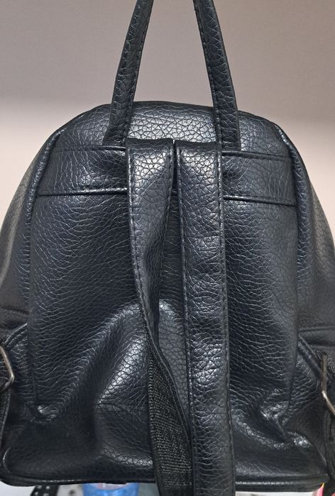 Продавам дамска чанта