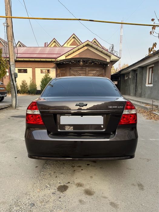 Nexia R3 choco avtomat. A/T. Benzin/Metan