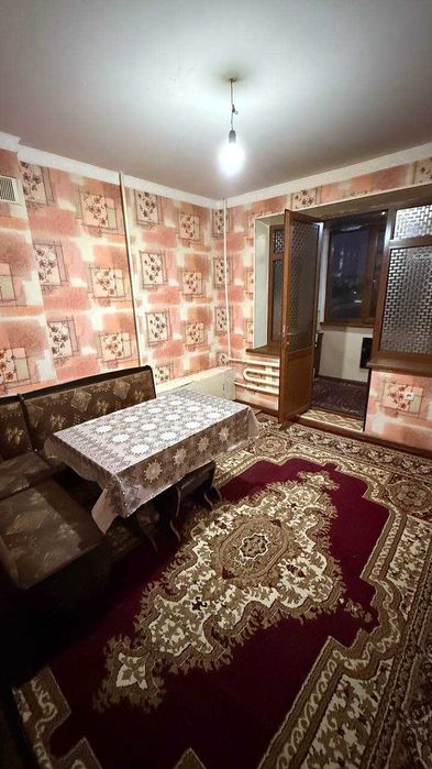 N.12117 Продается 2х комнатная переделано 3х комнатная квартира