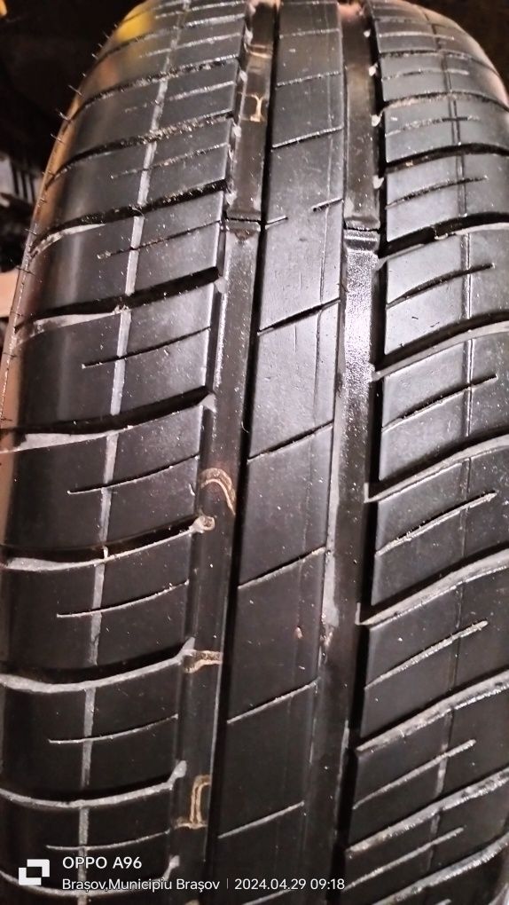 Vând 4 jante tabla R15 cu anvelope de vara Goodyear 195/65/R15 vară