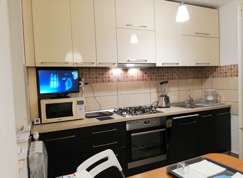 "Urgent" Apartament 4 camere Apusului-Militari-Pacii/ Disponibil