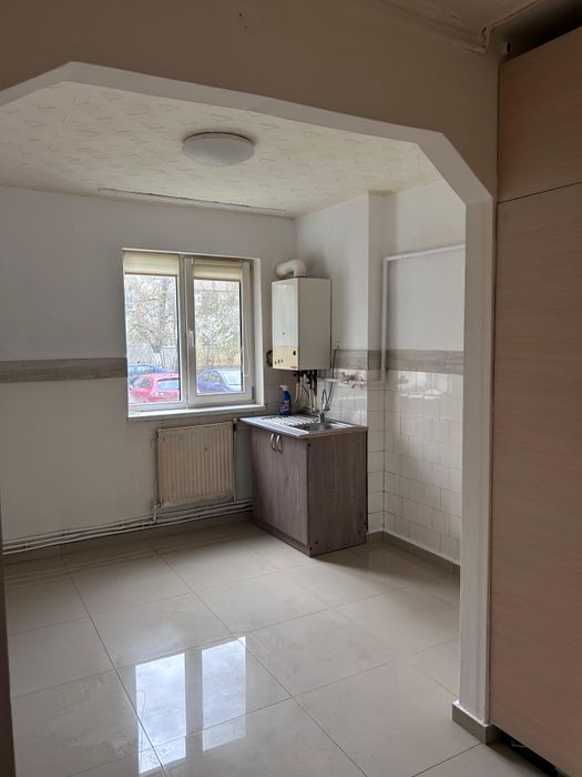 Vând apartament în Câmpia Turzii