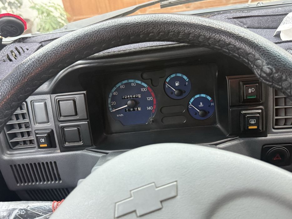 damasc2023 sotiladi kraska toza