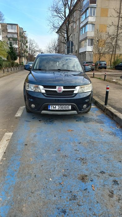 Vând Fiat Freemont 4×4