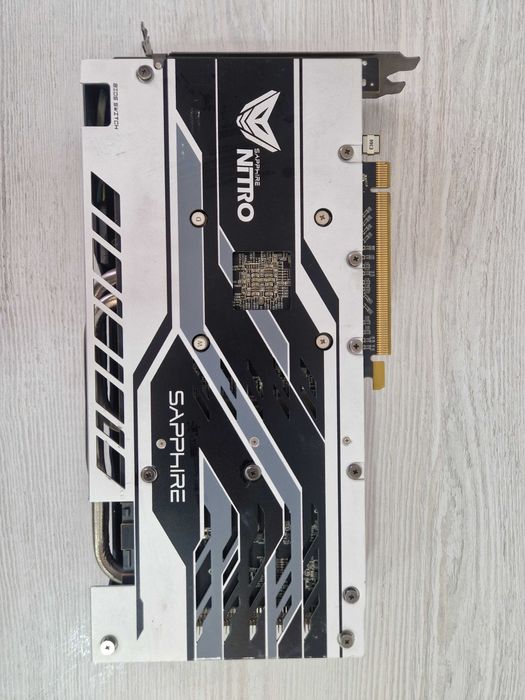 SAPPHIRE NITRO+ Radeon RX 580 8Gb /256bit  в отличном состоянии