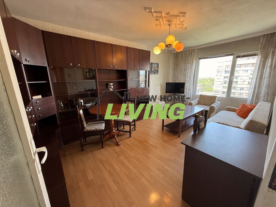 Продава се Тристаен апартамент в Пловдив, Христо Смирненски - 82 кв.м за 1659 €/кв.м - Снимка #1