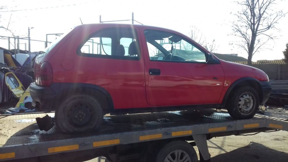 Dezmembrari  Opel CORSA B  1993  > 2000 1.0 i 12V Benzina