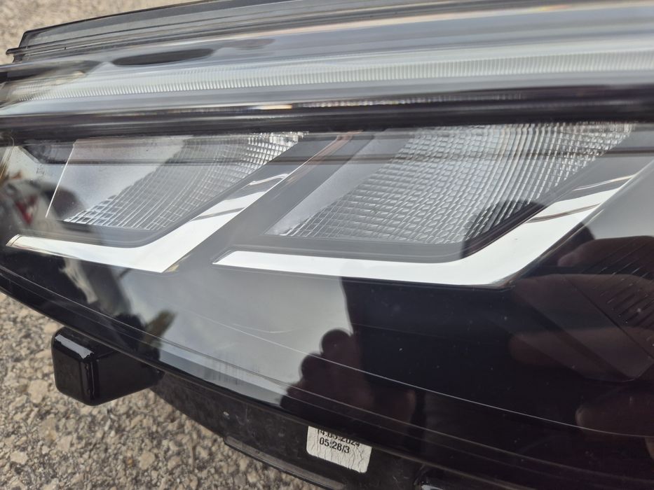 Ляв фар Фолксваген Пасат Б9 VW Passat B9 Led Full фарове