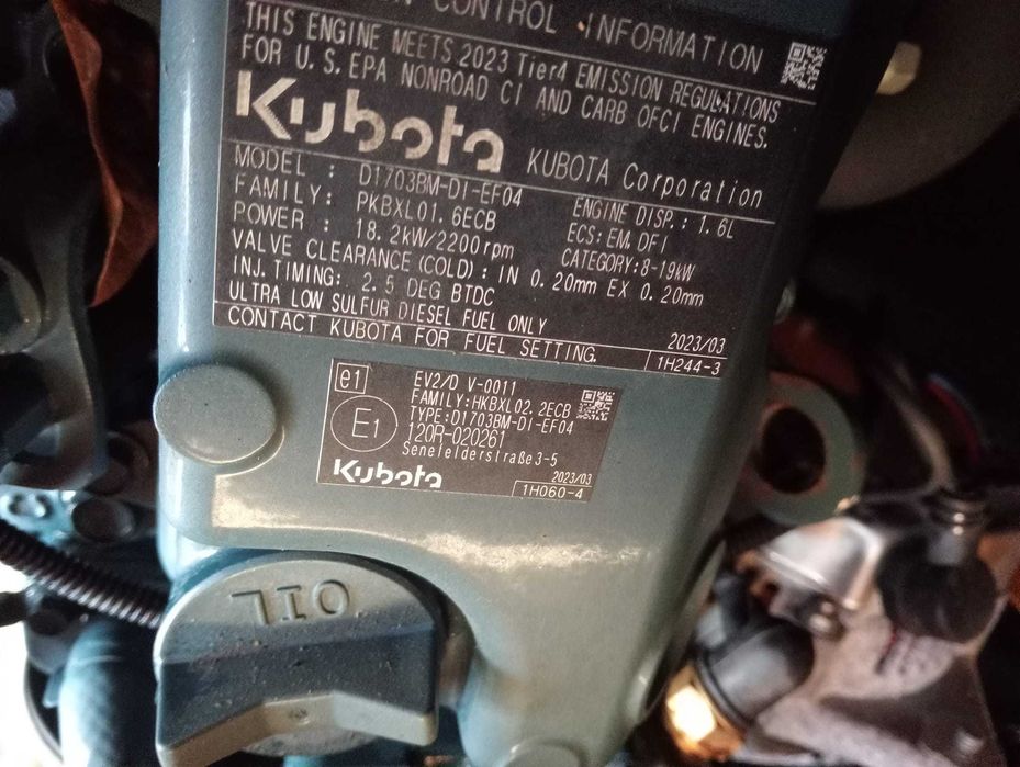 Miniexcavator 3.5t, NOU - Motor KUBOTA