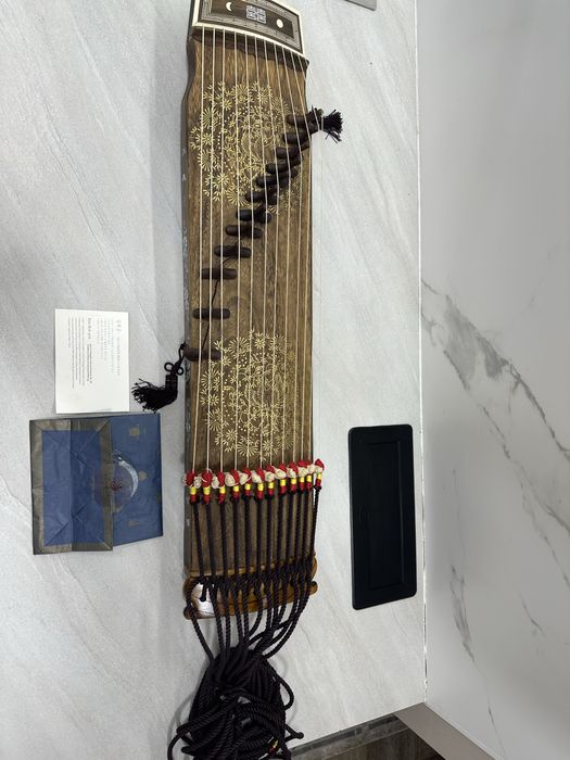 Продам корейский музыкальный инструмент Gayageum (Гаягым, оригинал)