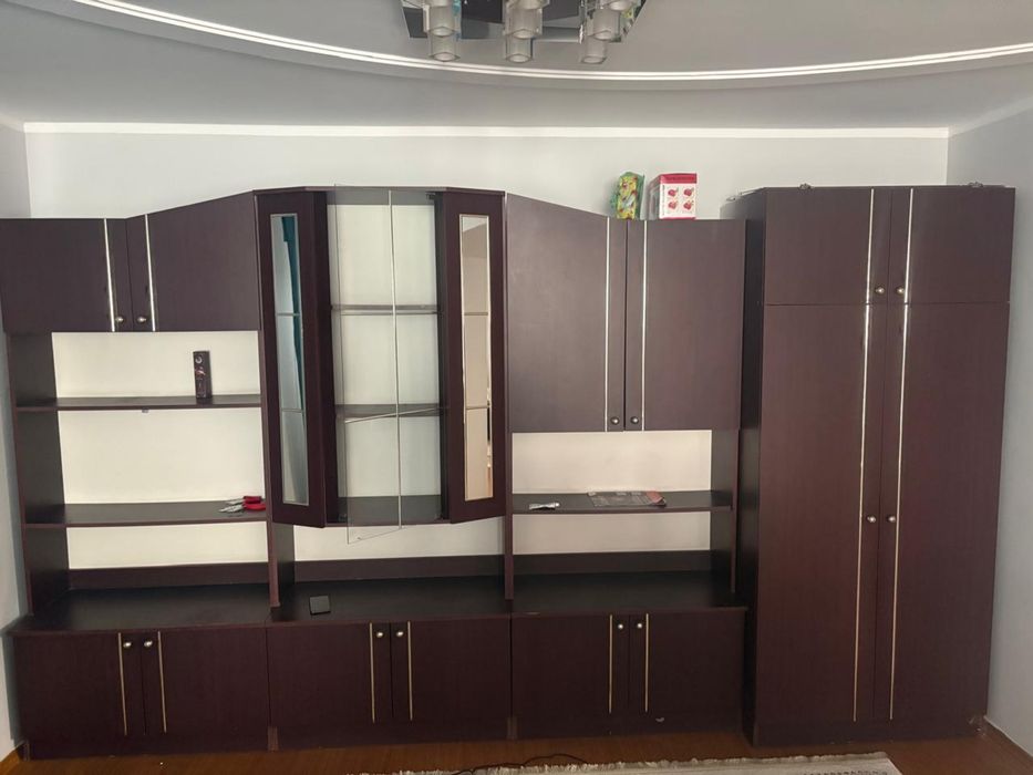 Продам кухнный гарнитур срочно