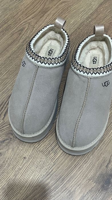UGG Tazz Slippers