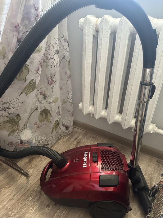 Пылесос фирмы Elenberg