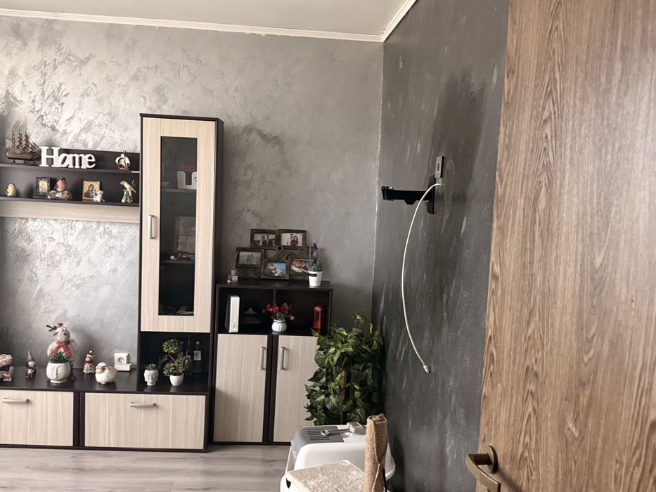 Vand ap 2 camere in Piata abator