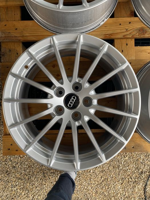 17 цола 5 х 112 мм Ауди , Audi  A 5 , A 6 , A 4 , A 3