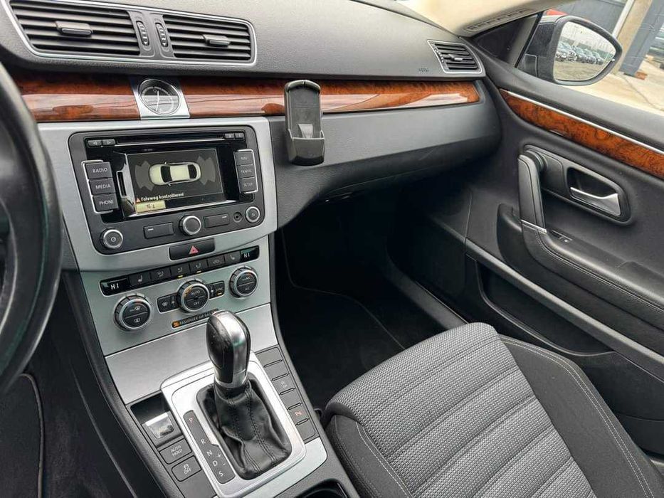 Vand pasat CC varianta   2012 luna 10