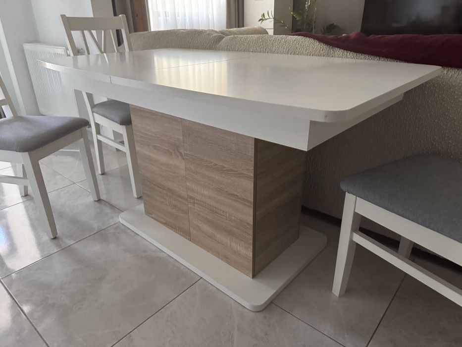 Masa, scaune de bucatarie