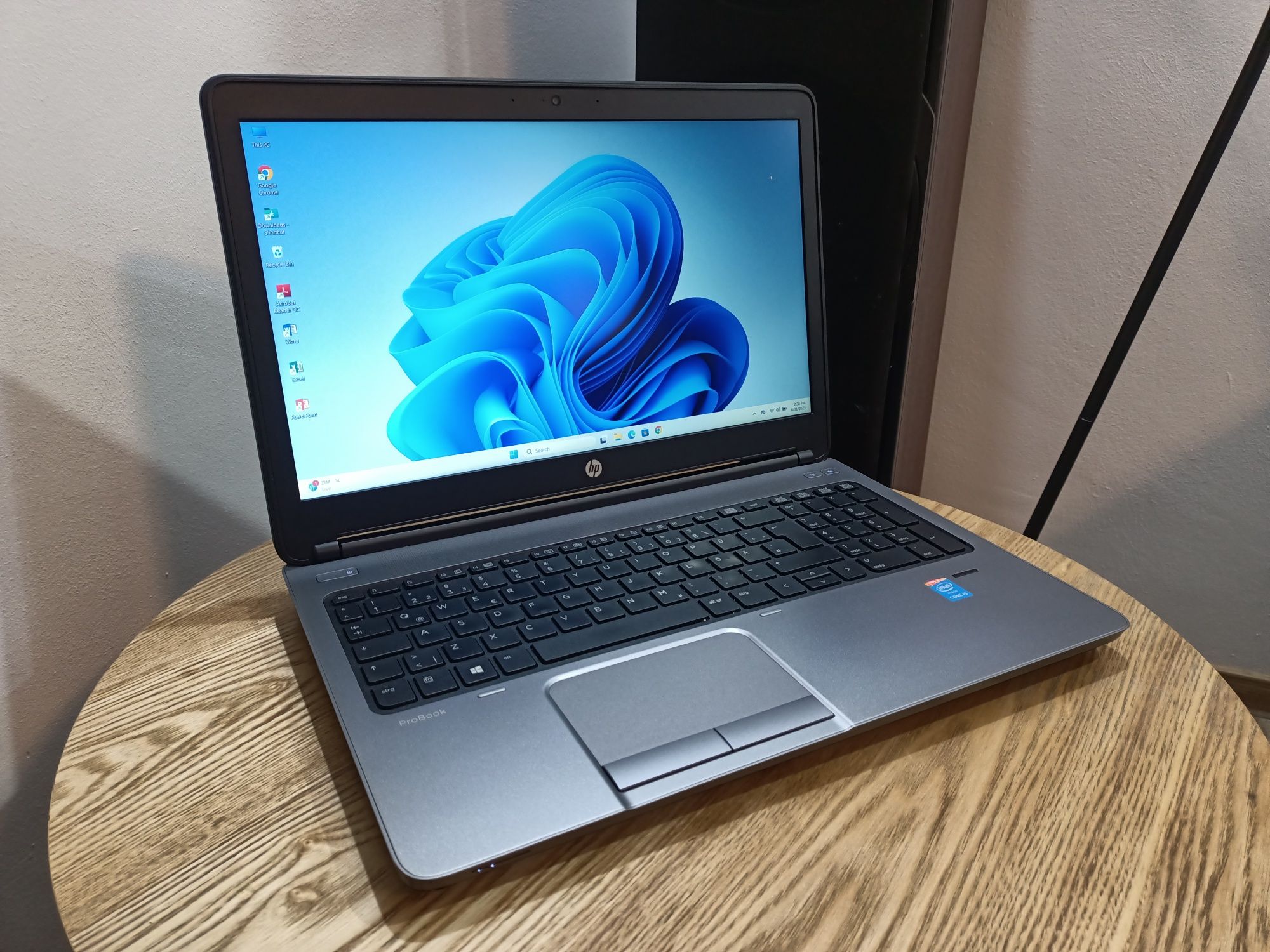 Laptop HP ProBoock i5 Windows 11 ssd 256 gb