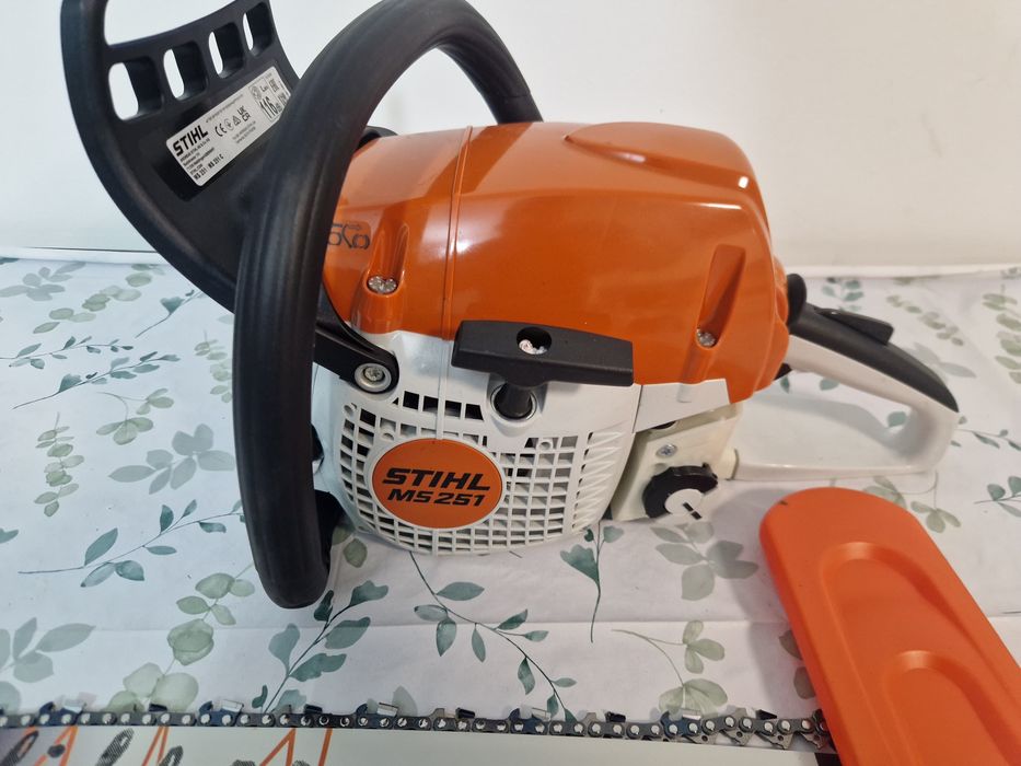 Sthil .251. Nou.