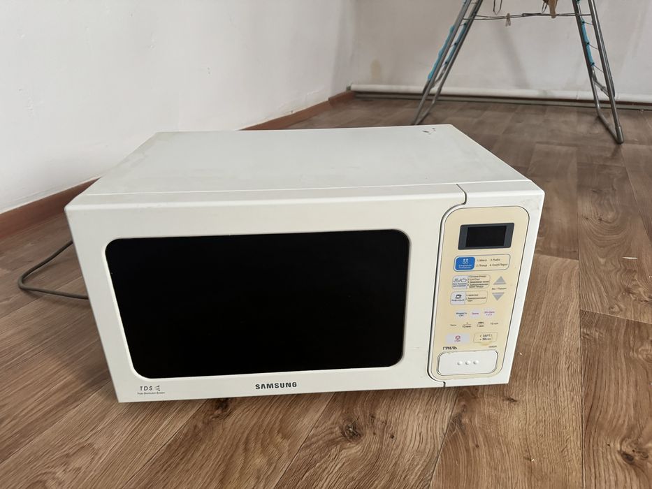 Микроволновка Печь .Продается.