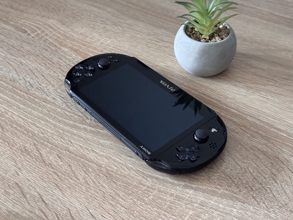 Consola Sony Playstation Vita Slim PCH 2016