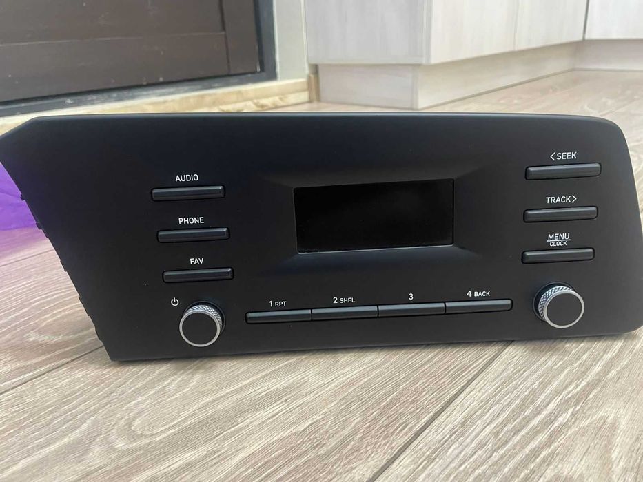 Штатное головное устройство Hyundai Elantra (магнитола)