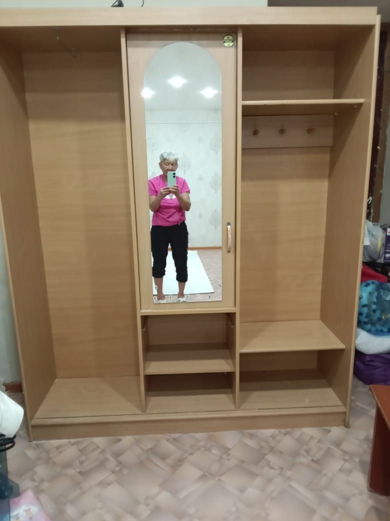 Продам шкаф Срочно