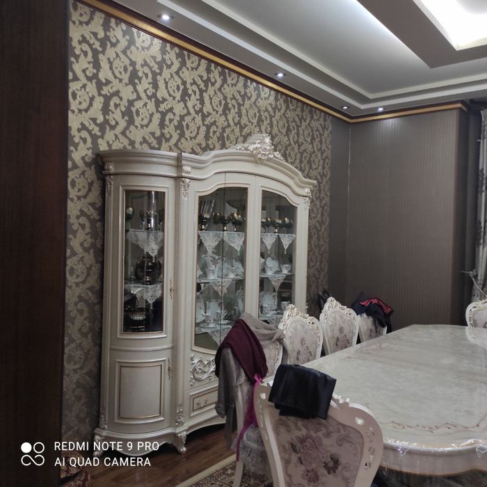 Продам 2 дома 10 комнат 4 сотки Ипакчилик