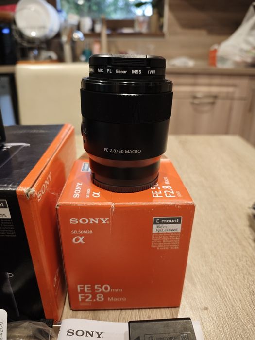 Фото апарат SONY A7 R2 в комплект с обектив SONY FE 2.8/50 MACRO