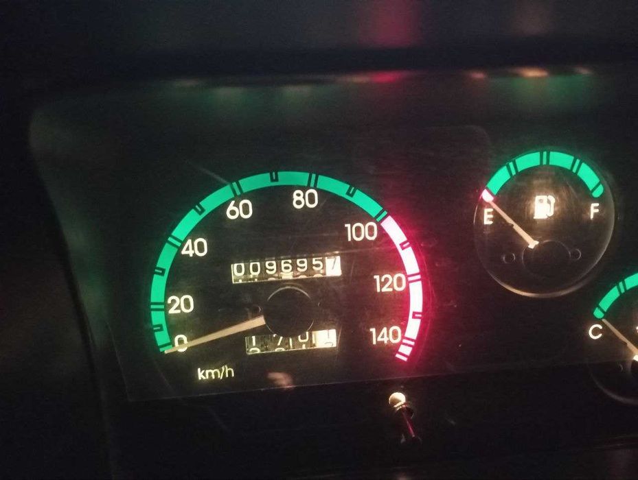 Дамас сатылады таза