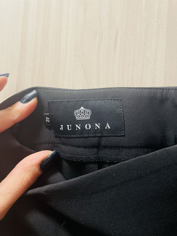 Нов панталон Junona