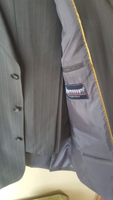 Costum gri barbati+camasa+cravata masura m ptr 1,70 impecabil