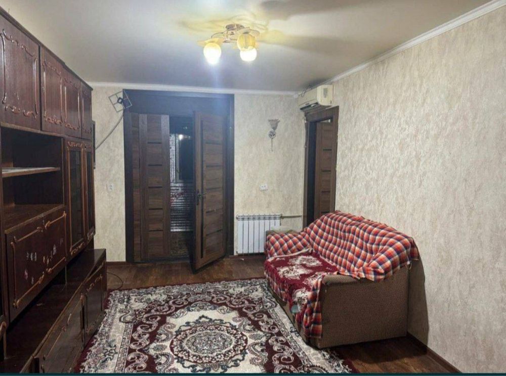 Продается квартира 2х в Центре города Новомосковская
