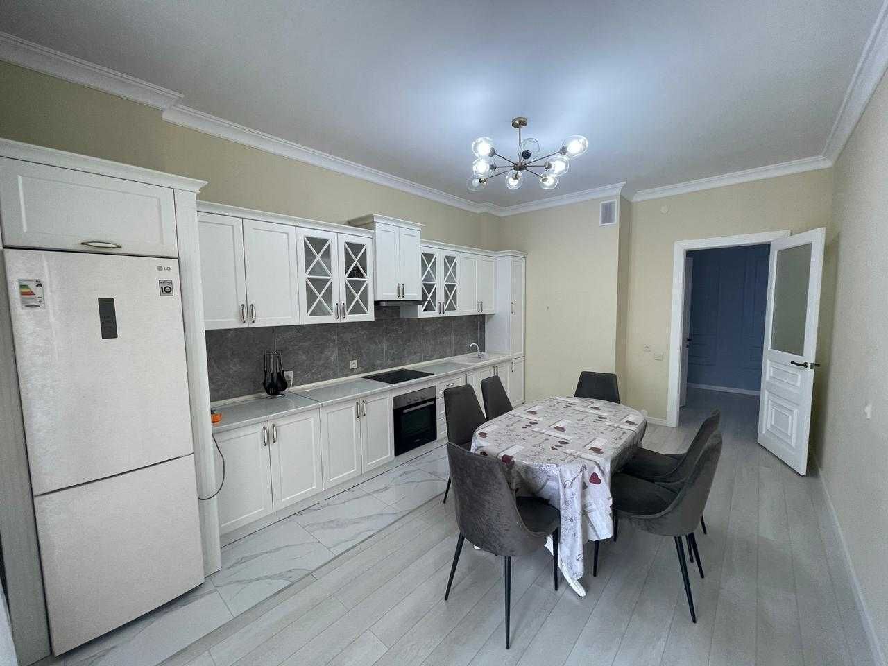 3-комнатная квартира, 113.5 м², 11/12 этаж, Байтерекова 100/4