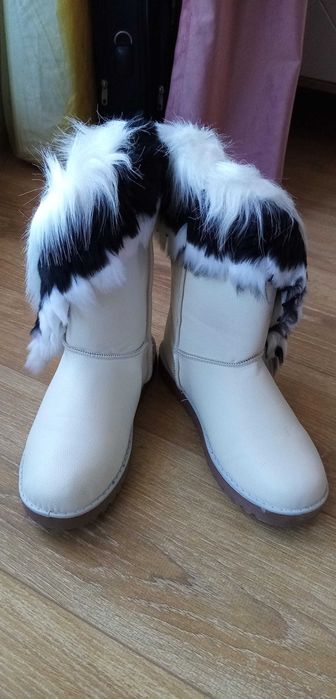 Cizme UGG piele ecologica albe imblanite masura 39