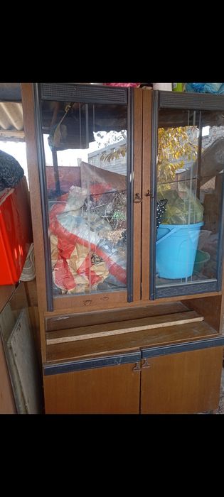 Ошхона шкафлари бор Российский. Нархини келишамиз.